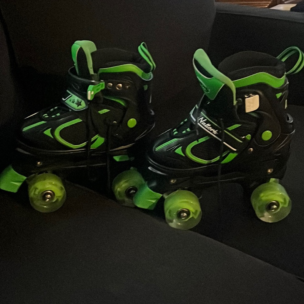 Kid skates US size 1Y-4Y
